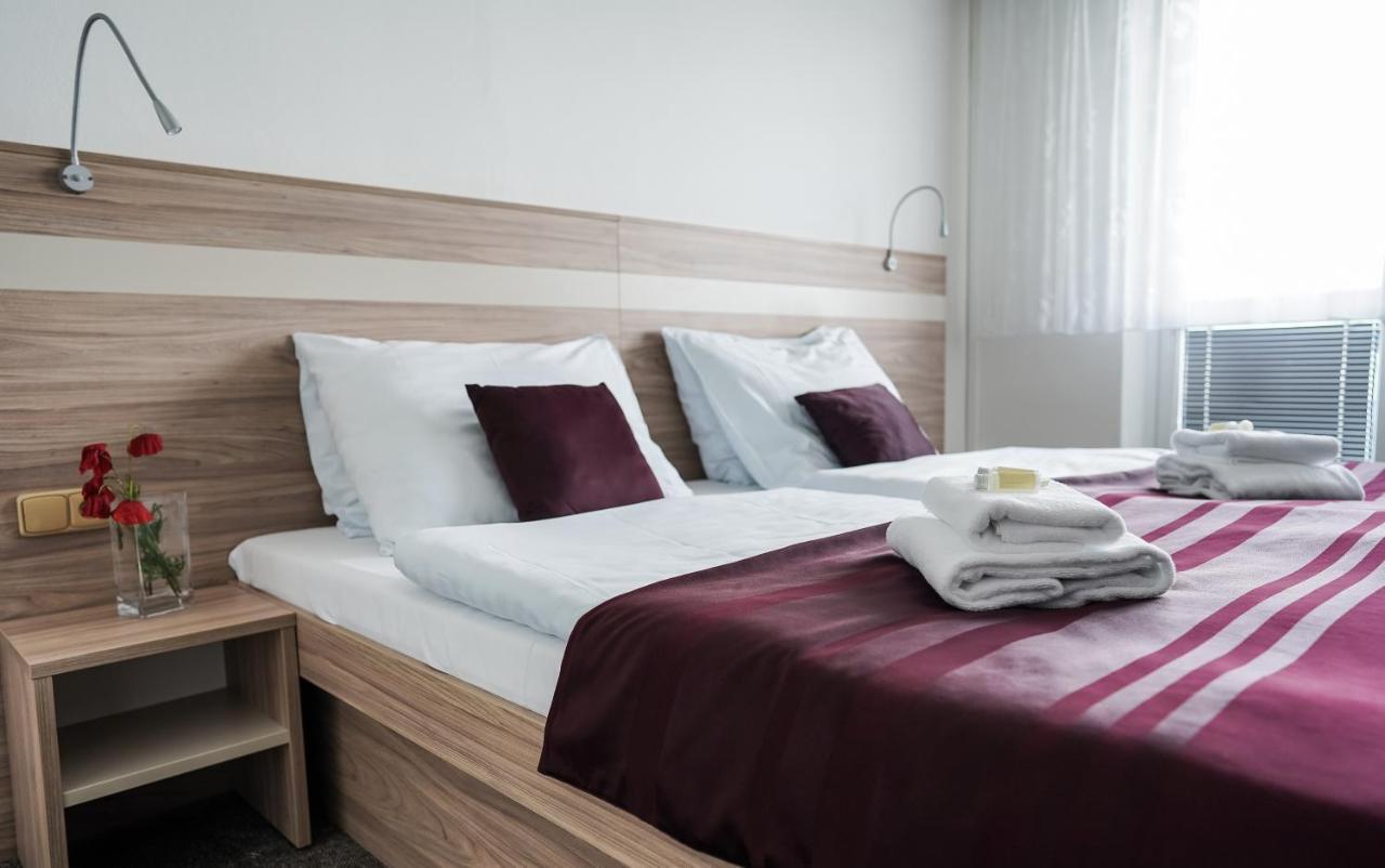 B&B Hotel University Brno Exterior photo